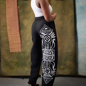 Sòkòtò Aṣọ-Òkè Dúdú Oníṣàpẹrẹ (Black Aso Oke Pants with Bejeweled Detailing)